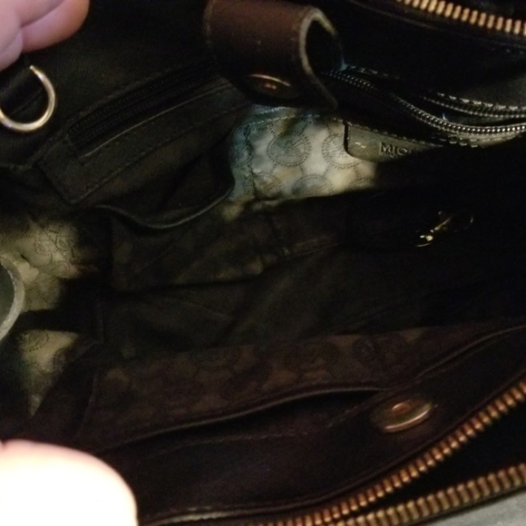 black Michael kors handbag purse - Picture 3 of 4